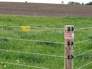 sager-fencing-electrical